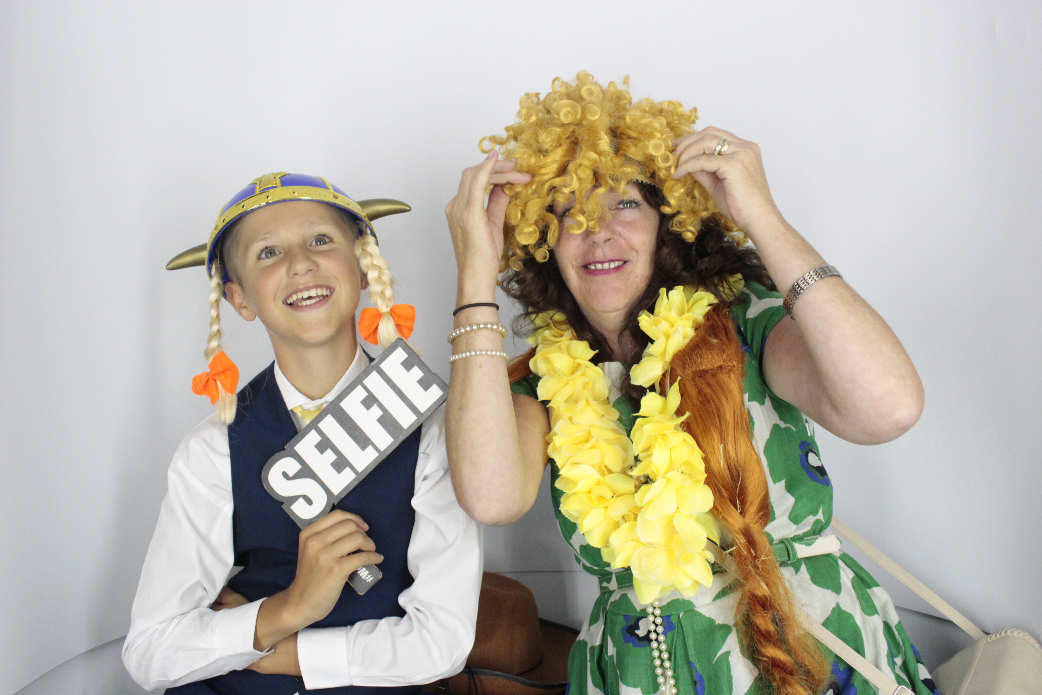  Heather & Daniel's Wedding | View more photos from the event at gallery.myphotoboothexperience.co.uk/u/MyPhotoBoothExperienceLtd/Heather-Daniels-Wedding